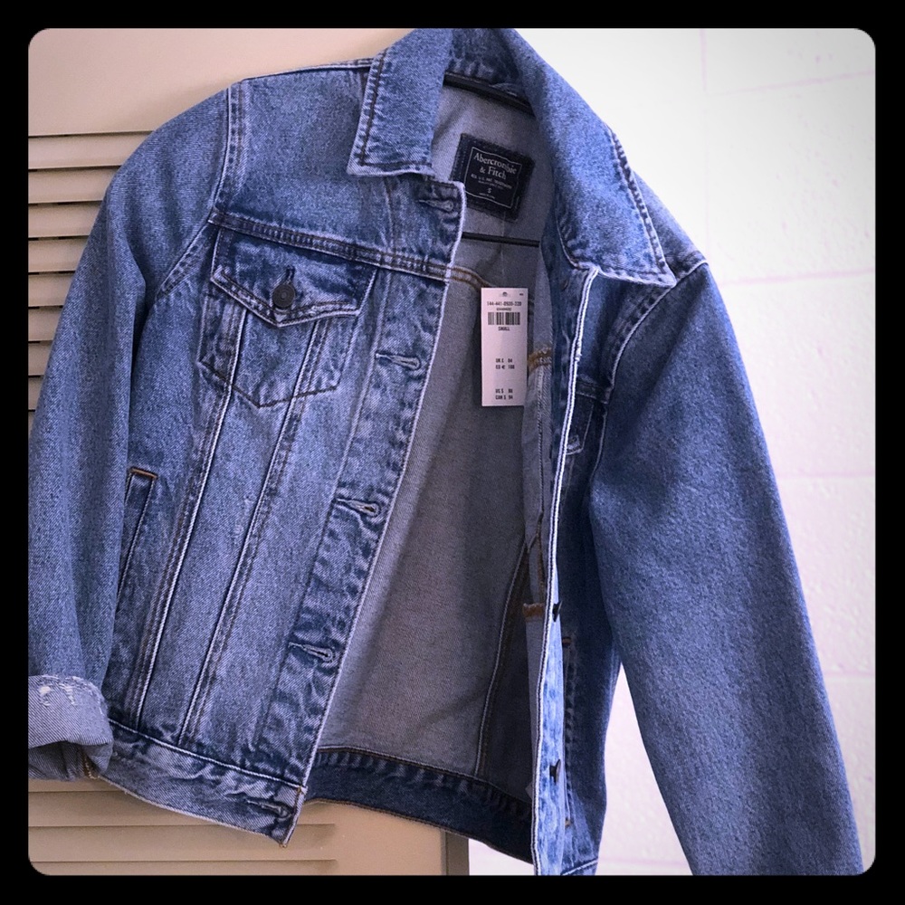 NWT Abercrombie denim jacket. Size small.
